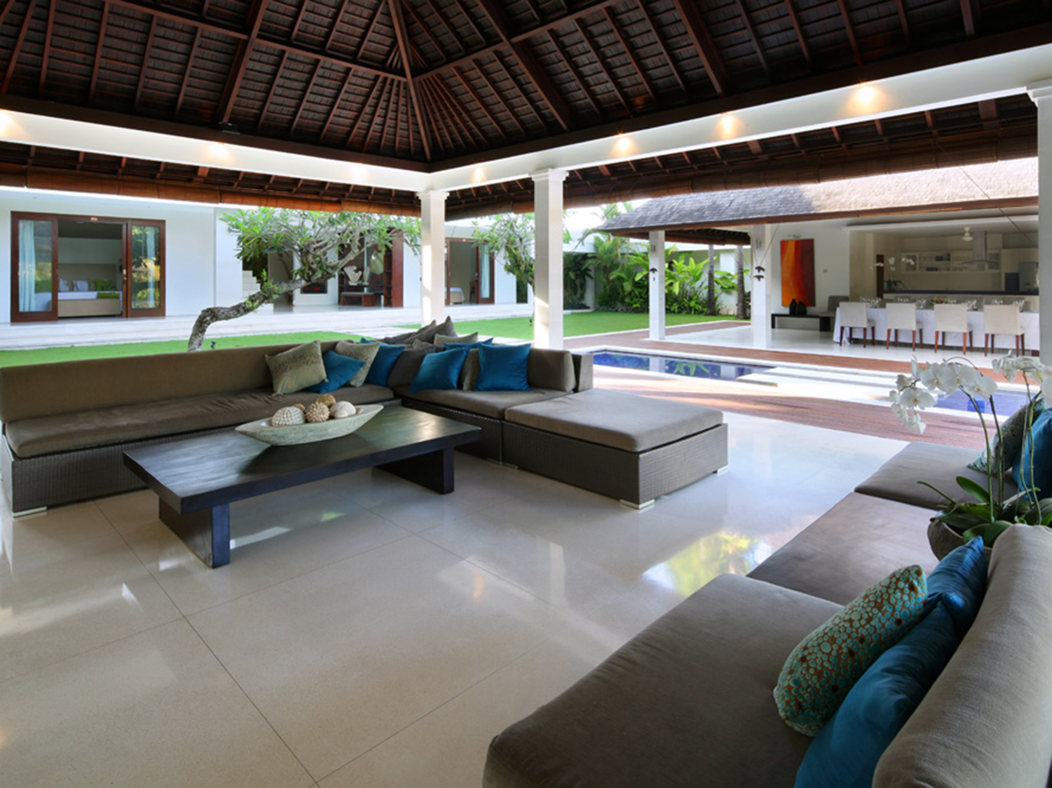 Villa Asante - Living area view to pool - Villa Asante, Canggu, Bali